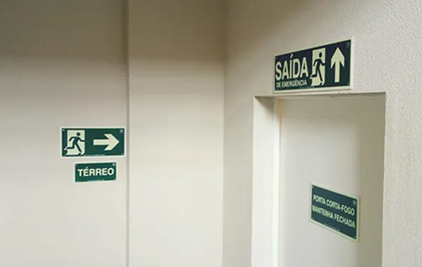 Sinalização de emergência